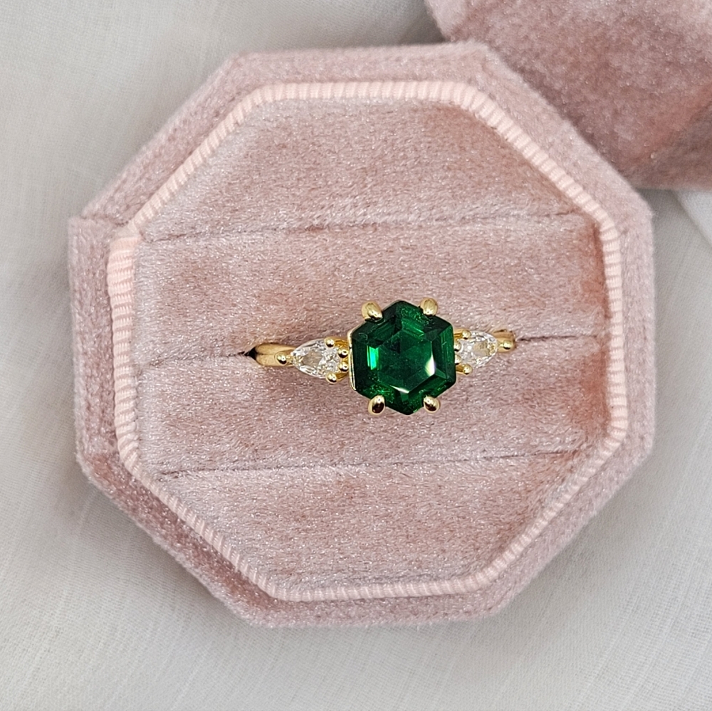 Emerald-Cut Green Emerald & Diamond Trio Ring in Yellow Gold